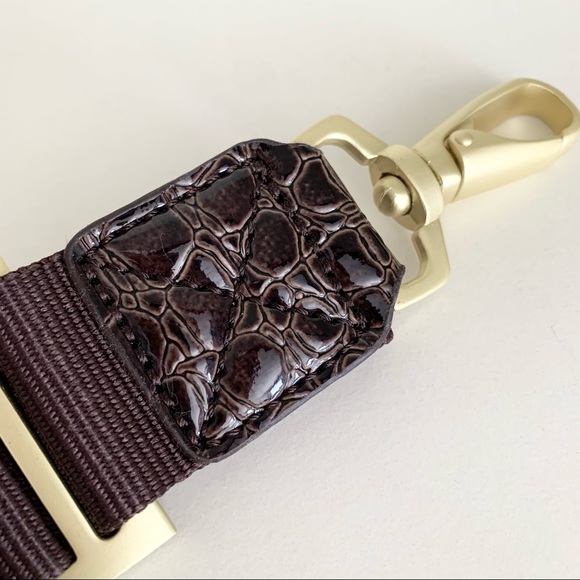 New wristlet strap